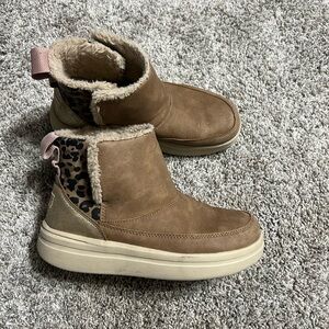 Hey Dude Chestnut Faux Fur Lined Shoes